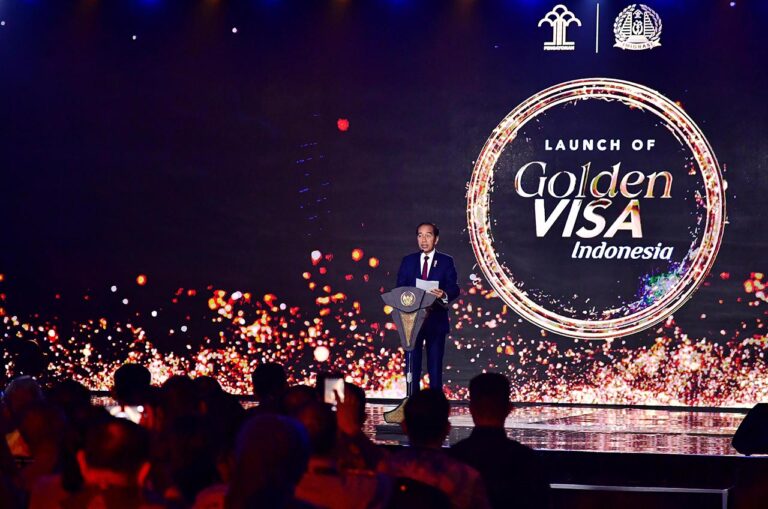 Jokowi Luncurkan Golden Visa